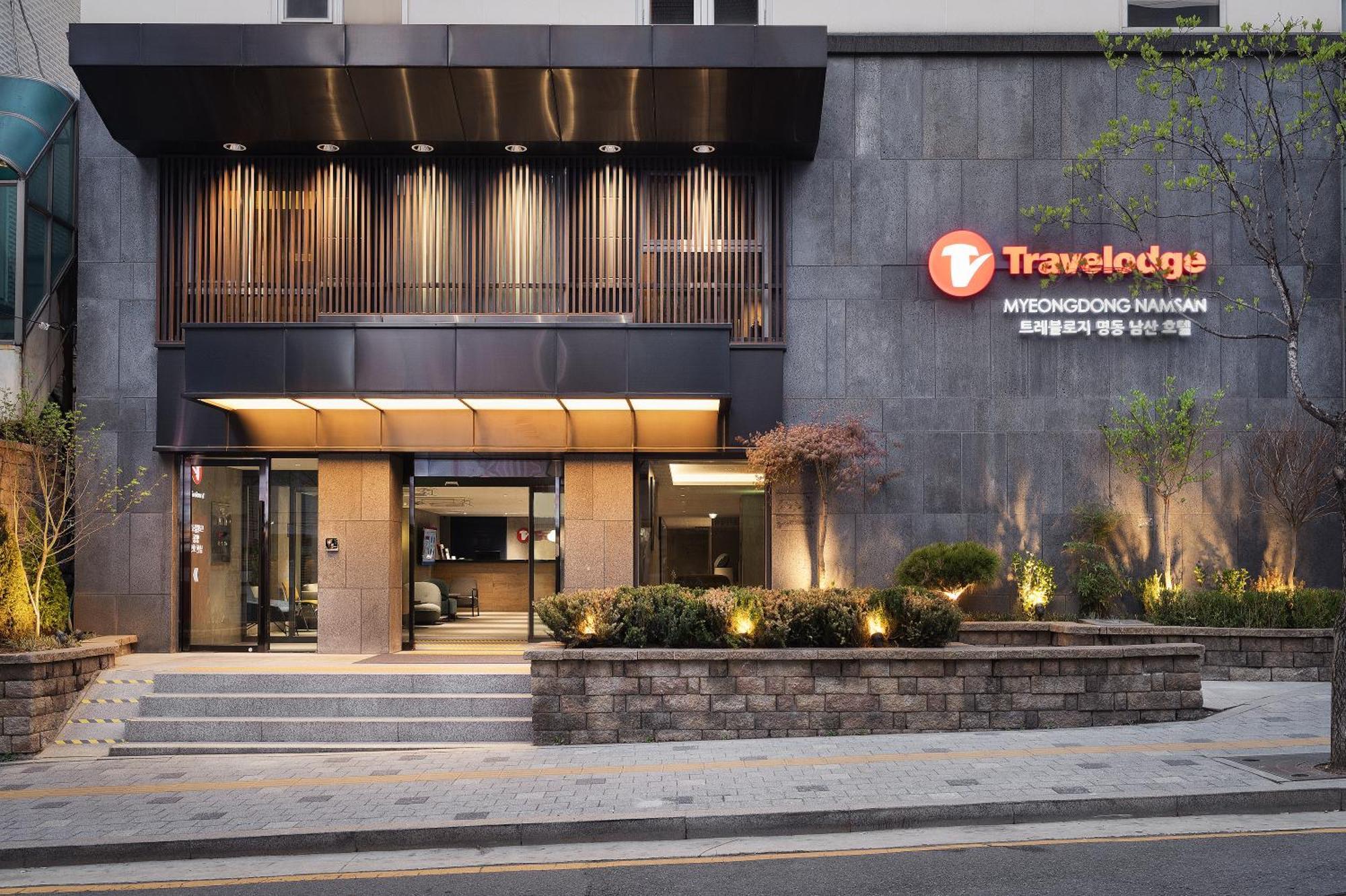 Travelodge Myeongdong Namsan Сеул Екстер'єр фото
